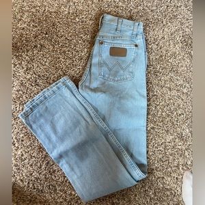 Light wash wrangler jeans 14 MWZ
